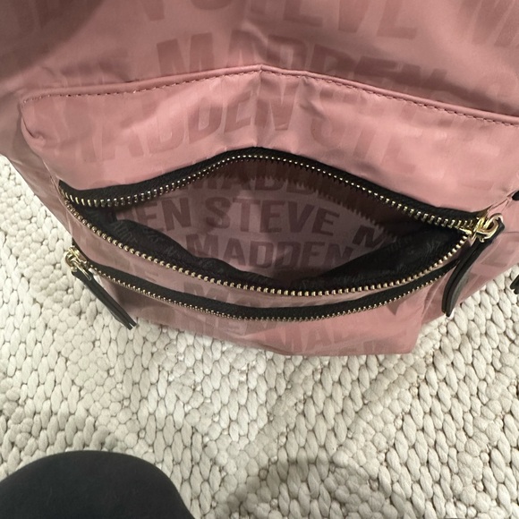Steve Madden Backpack - Picture 5 of 6